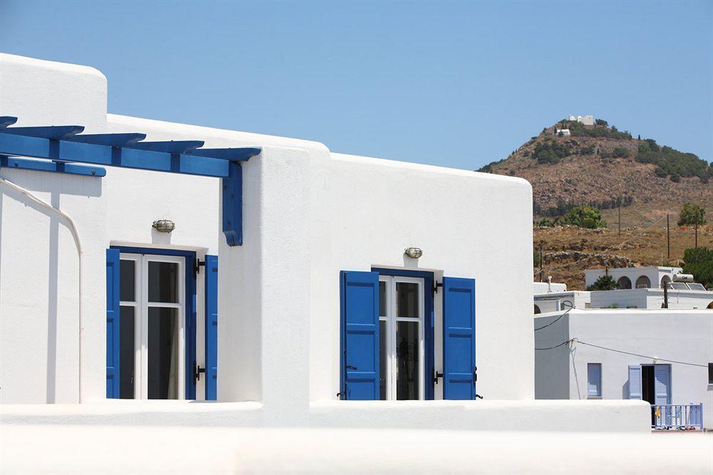 Paros Inn ロガラス エクステリア 写真