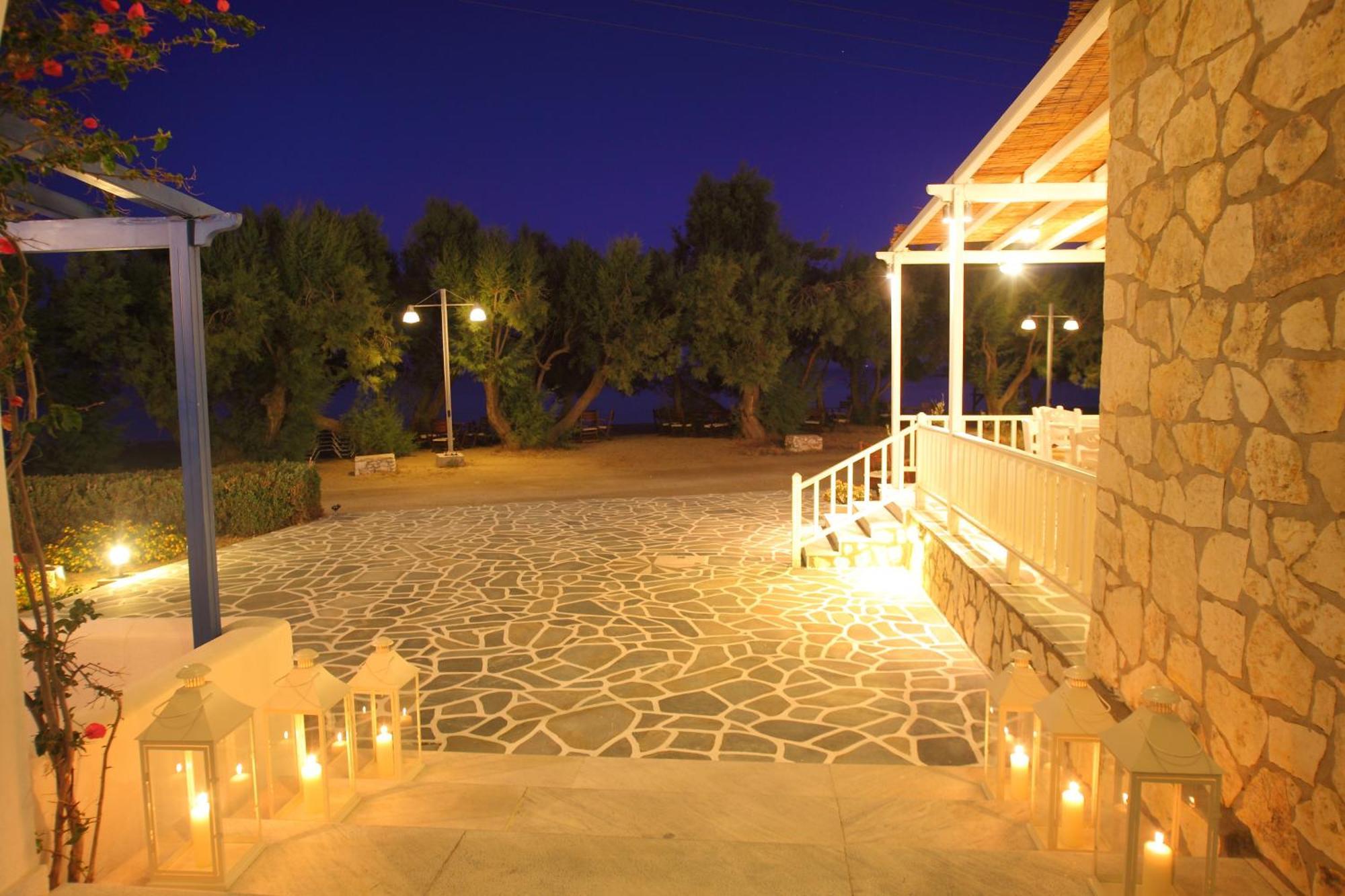 Paros Inn ロガラス エクステリア 写真
